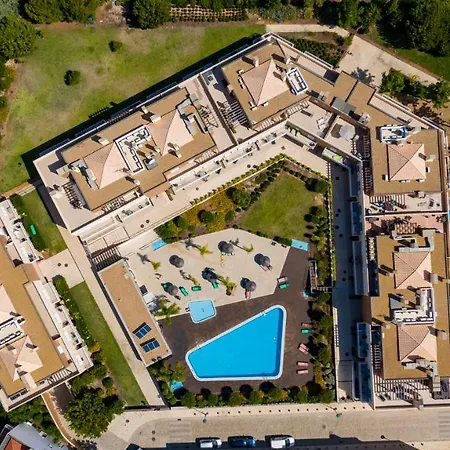 2 Bed Nearby Pool - Cabanas Gardens Wpcg49 Apartmán